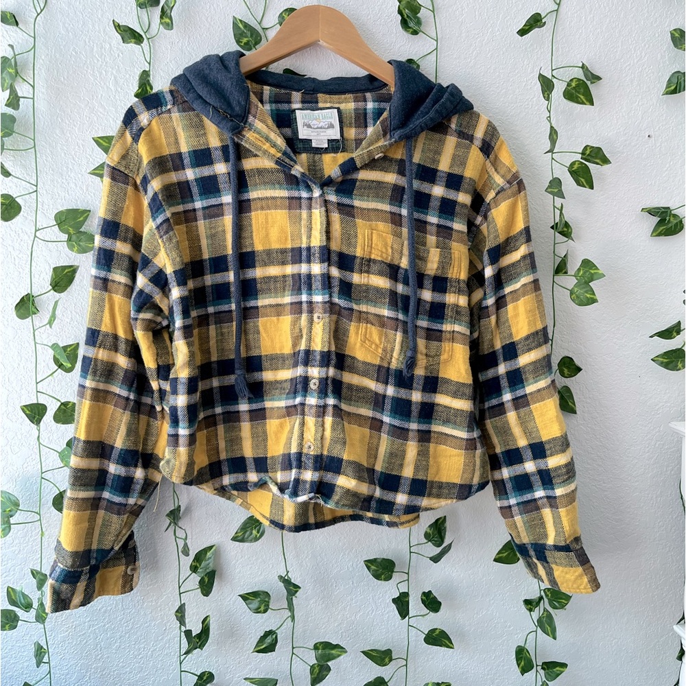 American Eagle Outfitters Cropped Yellow Plaid Button Down Shirt